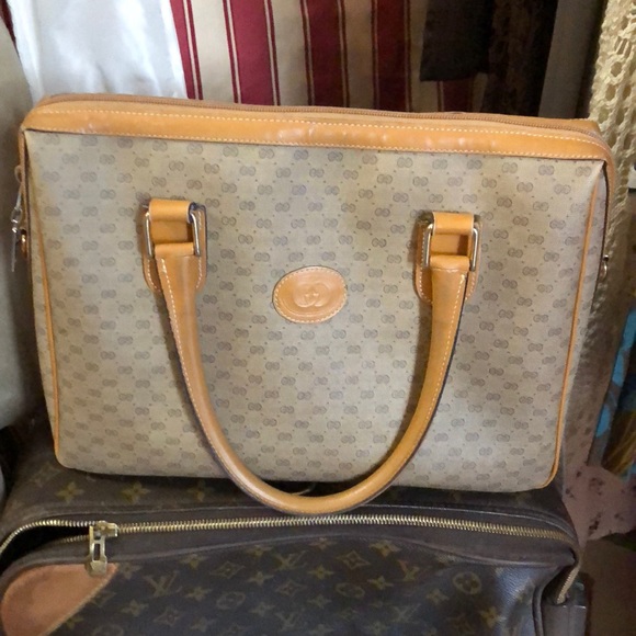 Gucci Handbags - Gucci vintage handbag